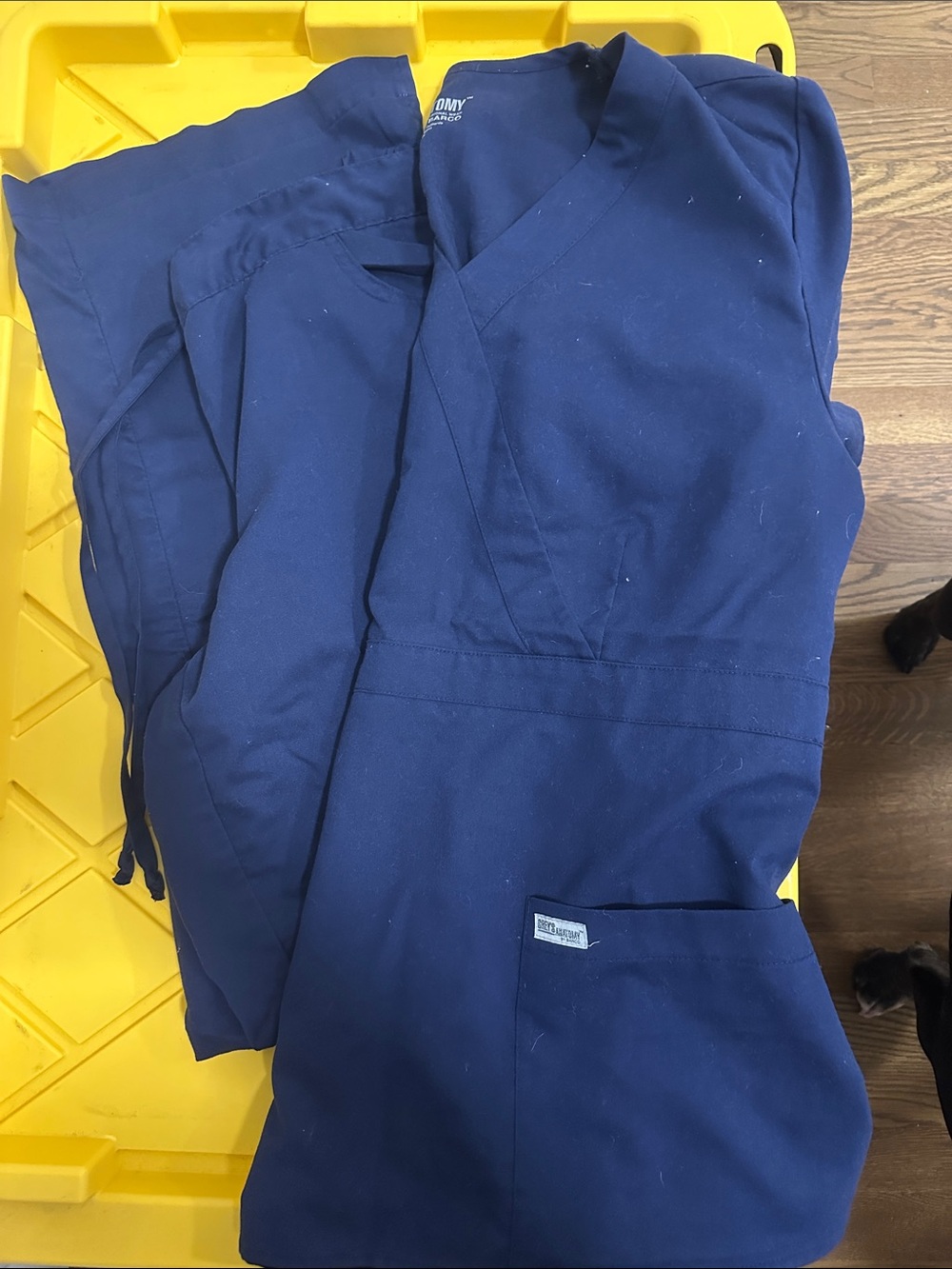 Women’s Grey’s anatomy navy blue scrub set